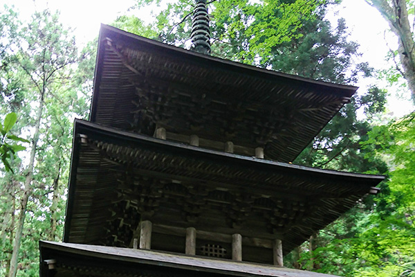 高蔵寺三重塔